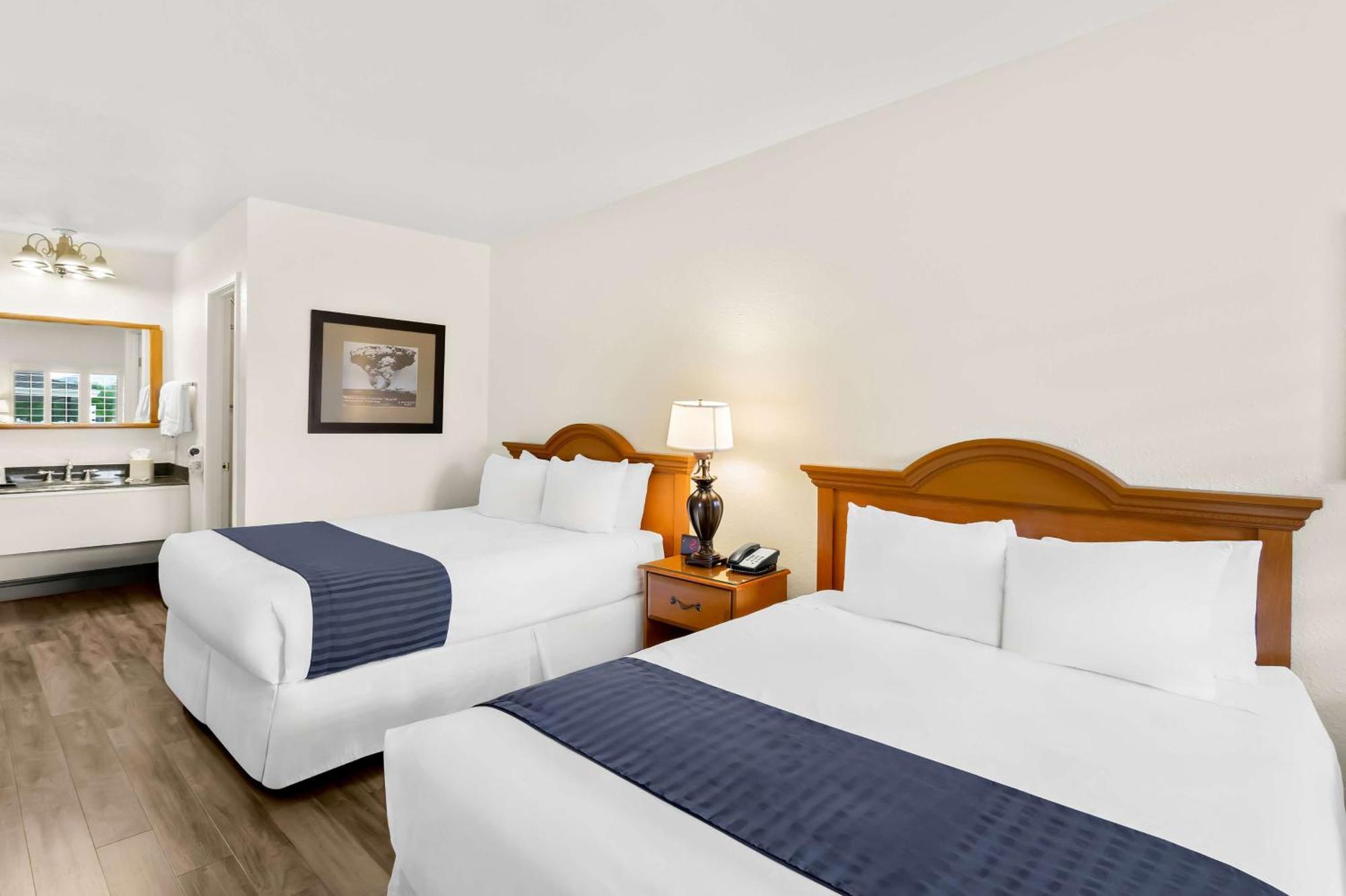 Surestay Plus Hotel By Best Western Сузанвілл Екстер'єр фото