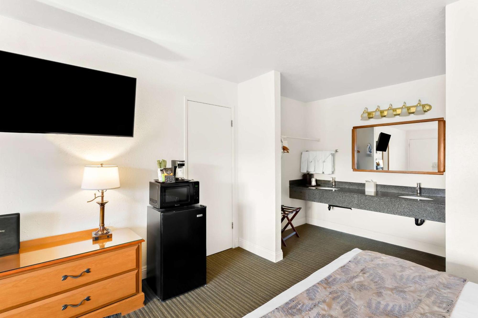 Surestay Plus Hotel By Best Western Сузанвілл Екстер'єр фото