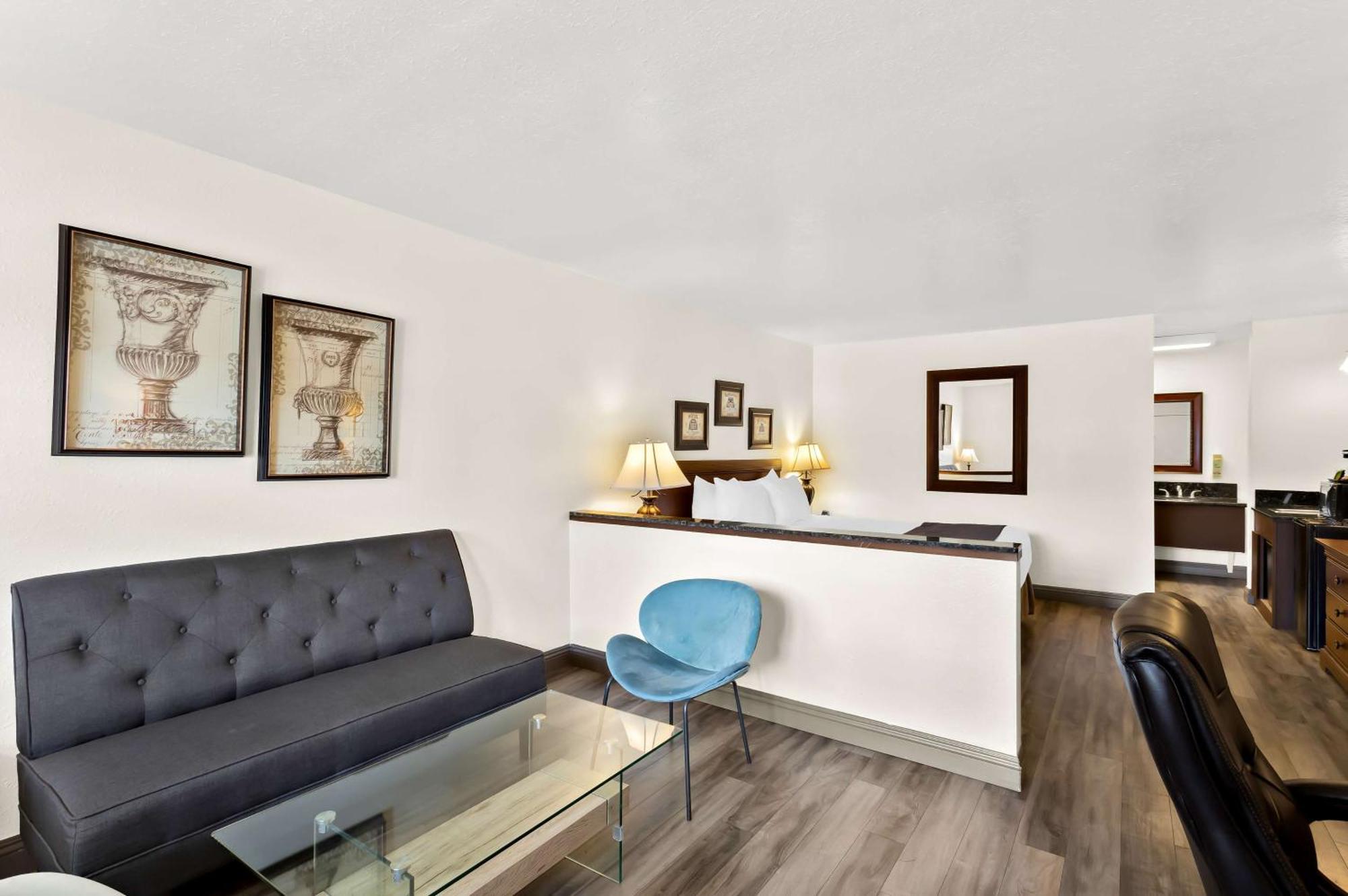 Surestay Plus Hotel By Best Western Сузанвілл Екстер'єр фото